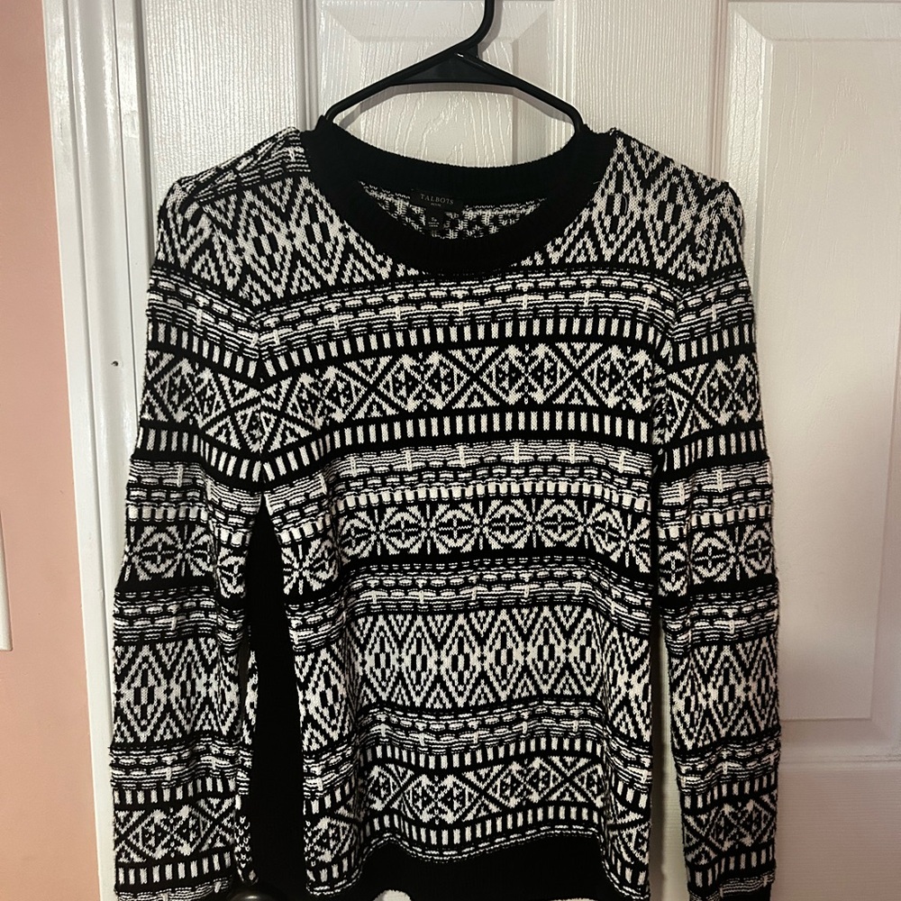 GC Talbots black and white patterned sweater